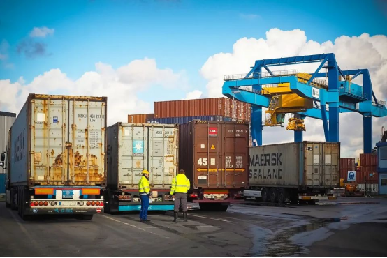 U.S. Imposes 25% Tariff on Autos & Parts; LNG Trade Plummets; Shipping Rates Collapse